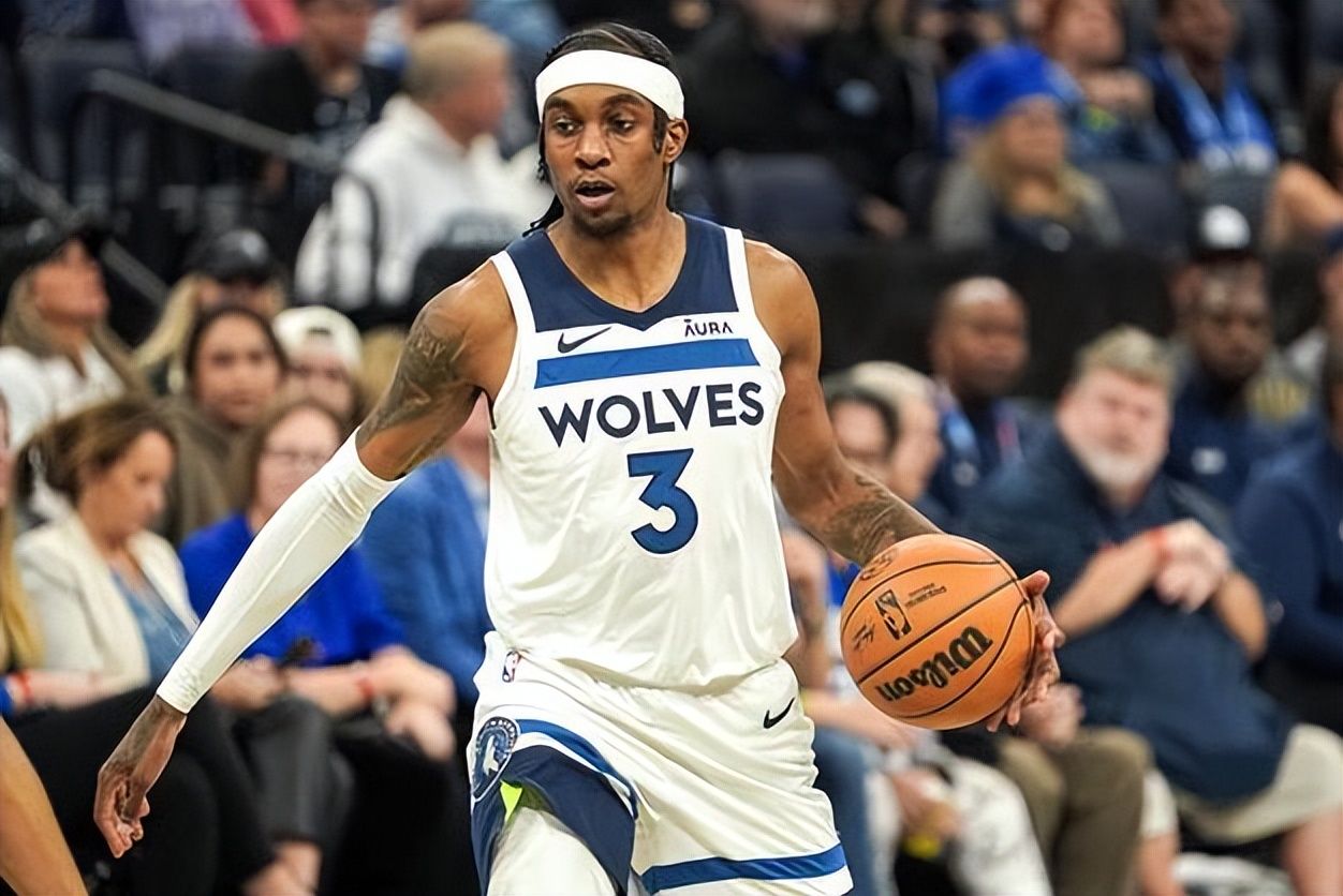 包含明尼苏达森林狼迎意大利杯关键赛，赛前战术微调，震撼外界，球探报告显示潜力的词条