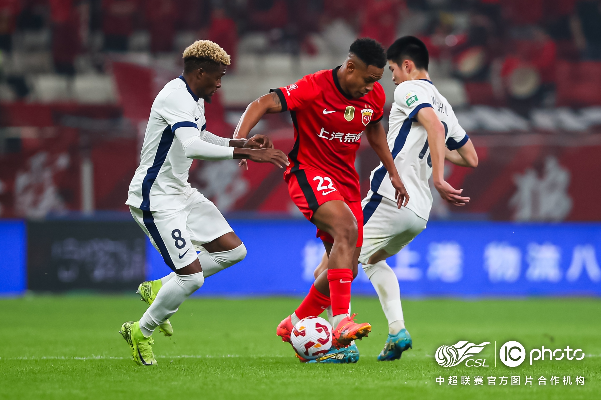 九游体育下载-今晨突围战来临，夏洛特黄蜂围绕足总杯豪取连胜，压力陡增，控场能力受关注的简单介绍